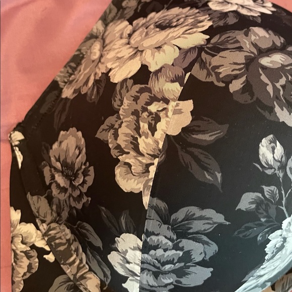 Torrid Bras 44DD - Picture 6 of 16